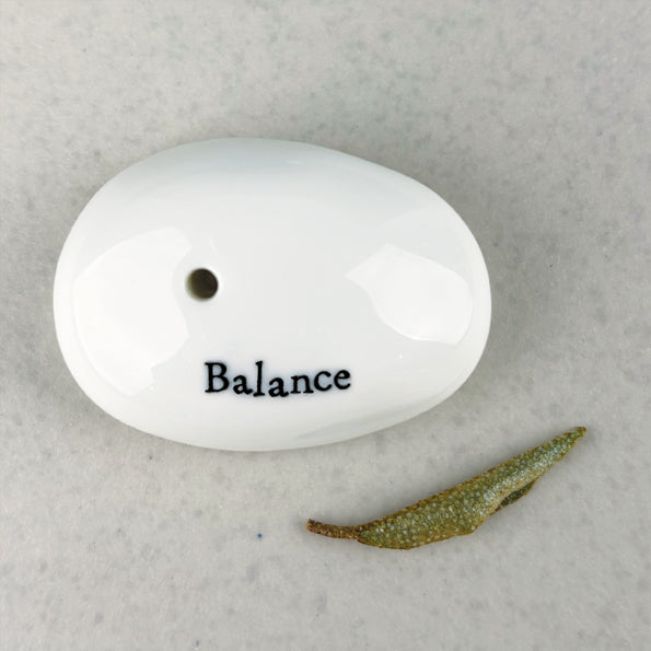 Daliwr Arogldarth | Pebble Incense Holder - Balance