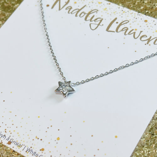 Cadwyn Seren Fach ar Gerdyn Nadolig Llawen | Carded Small Star Necklace - Merry Christmas