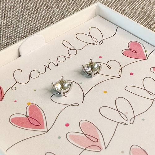 Clustdlysau Hyfryd - Cariad | Silver Plated Boxed Earrings - Love