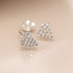 Clustdlysau Styd Arian | Sterling Silver Studs - CZ Hearts